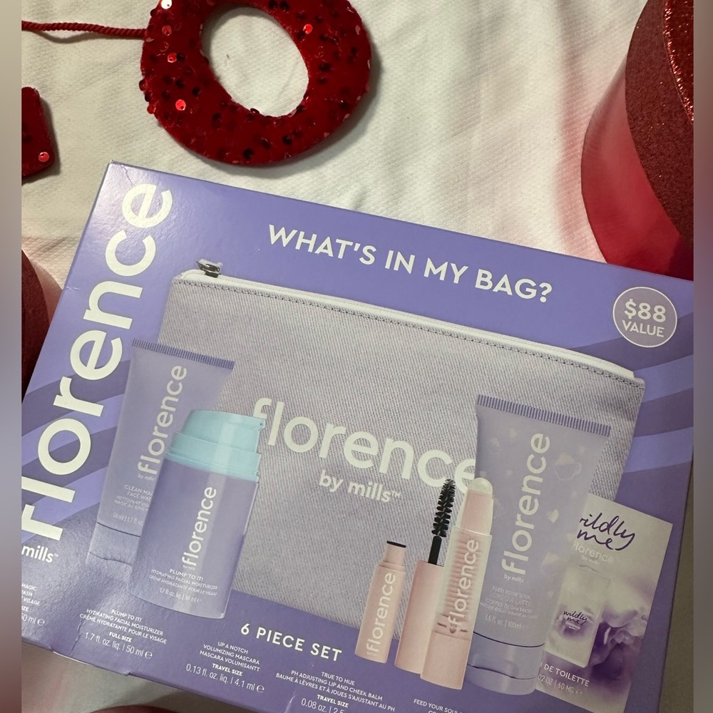 💝Florence by mills What’s in my bag? Gift set💕💝